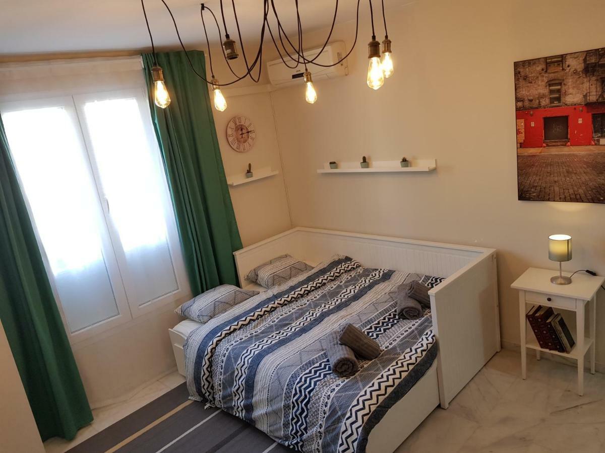 **** Genuar Apartments Malaga Center Bagian luar foto
