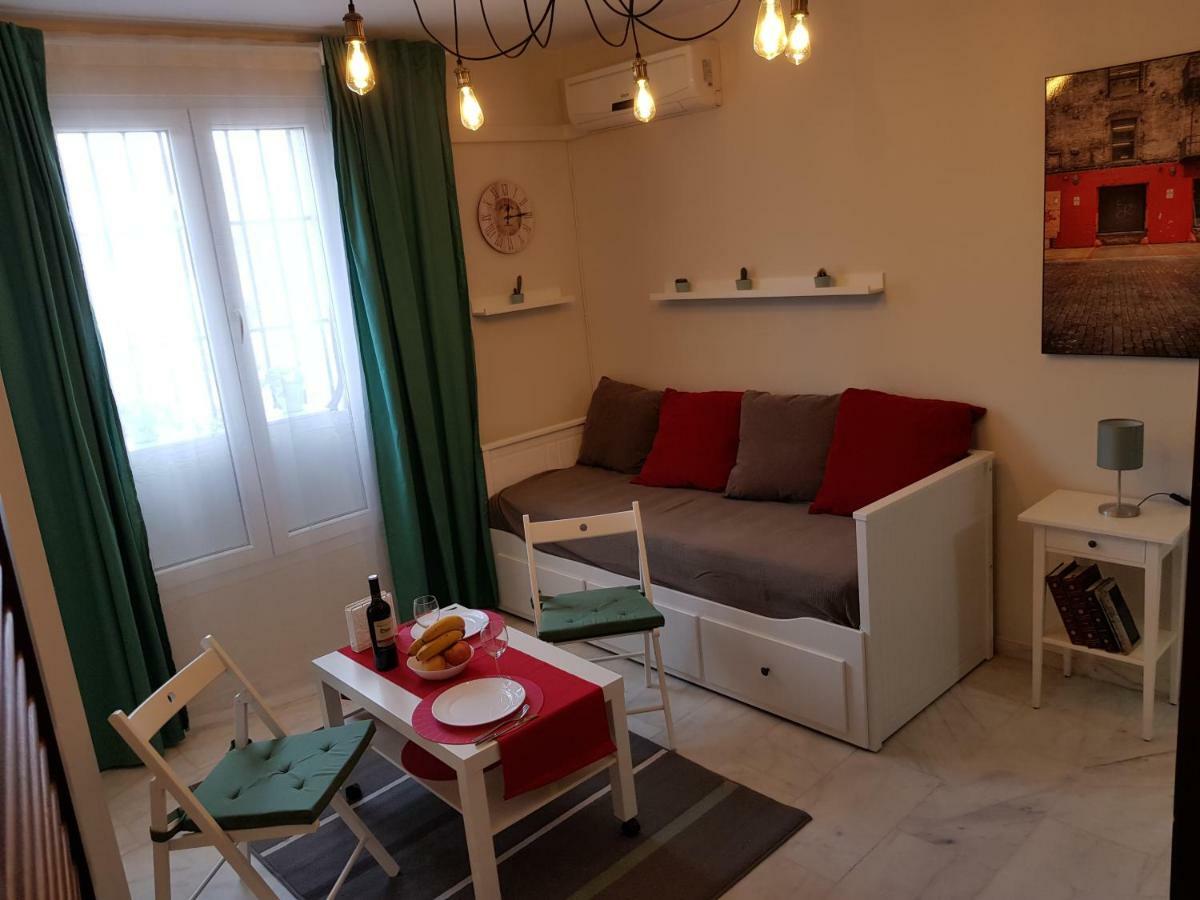 **** Genuar Apartments Malaga Center Bagian luar foto