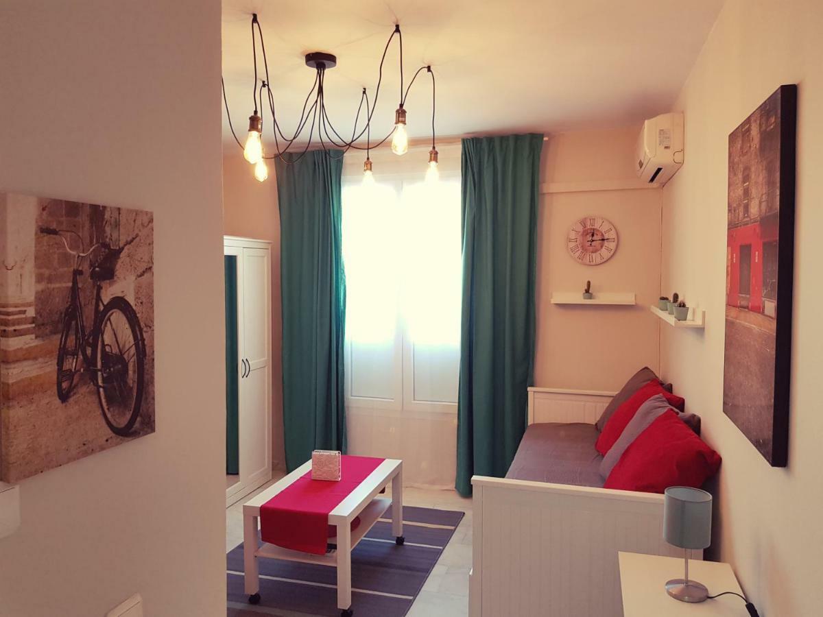 **** Genuar Apartments Malaga Center Bagian luar foto