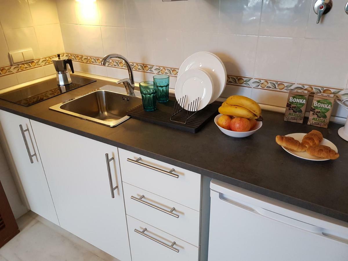 **** Genuar Apartments Malaga Center Bagian luar foto