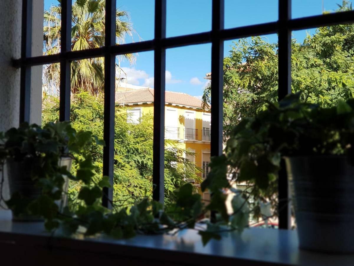 **** Genuar Apartments Malaga Center Bagian luar foto